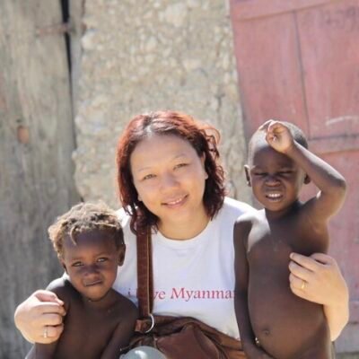 Levi Sap Nei Thang with kids 2010